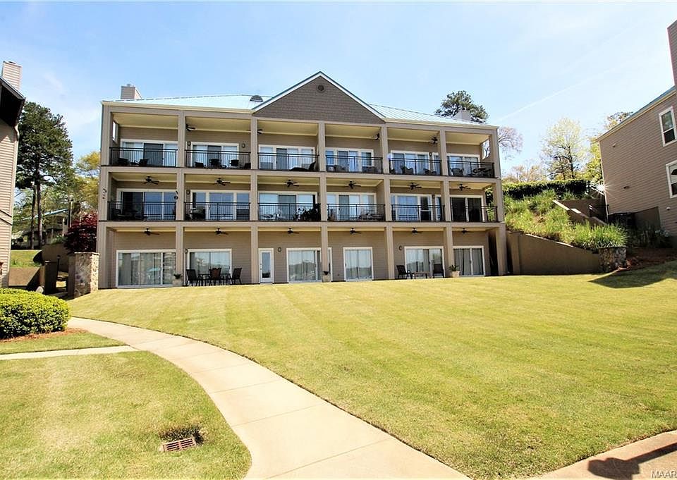 1st image of 100 Harbor Pl Unit 401