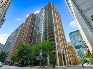 201 E Chestnut St APT 19E, Chicago, IL 60611