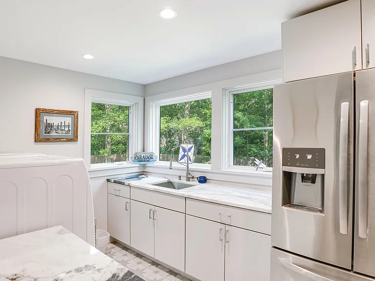95 Peconic Hills Dr — Photo 29