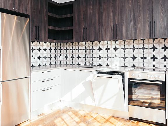 3rd image of 803 Wyckoff Ave #3U