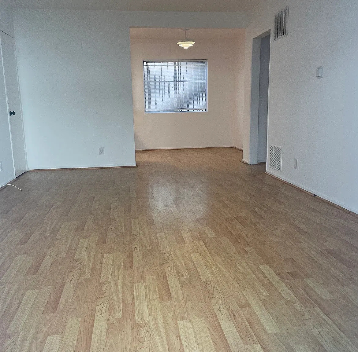 2 bed, 1.5 bath, 1100 sqft, $3,295 — Photo 4