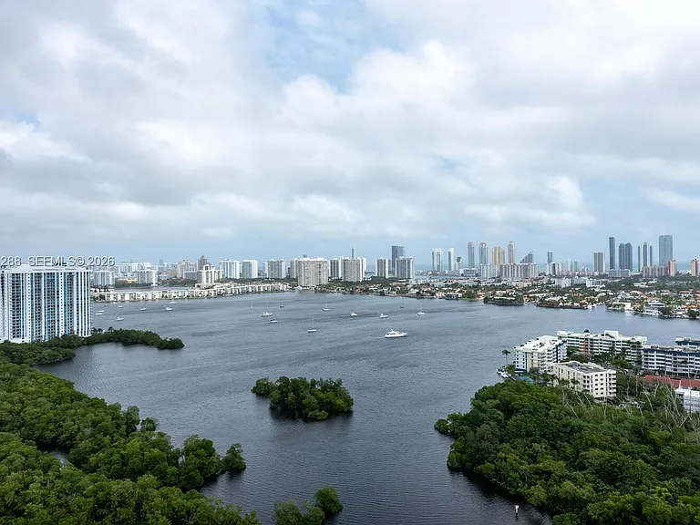 16385 Biscayne Blvd #2904-fl 3 — Photo 2