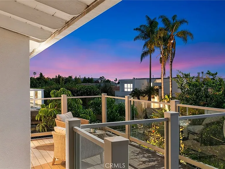 428 Cabrillo Ter — Photo 19