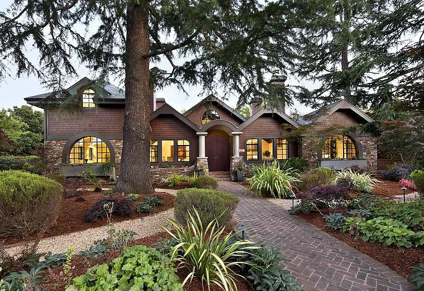 1st image of 400 W Portola Ave