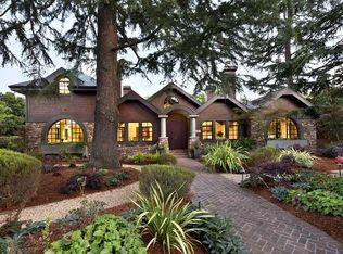 400 W Portola Ave, Los Altos, CA 94022