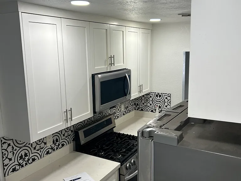 2236 E Roosevelt St #B — Photo 8
