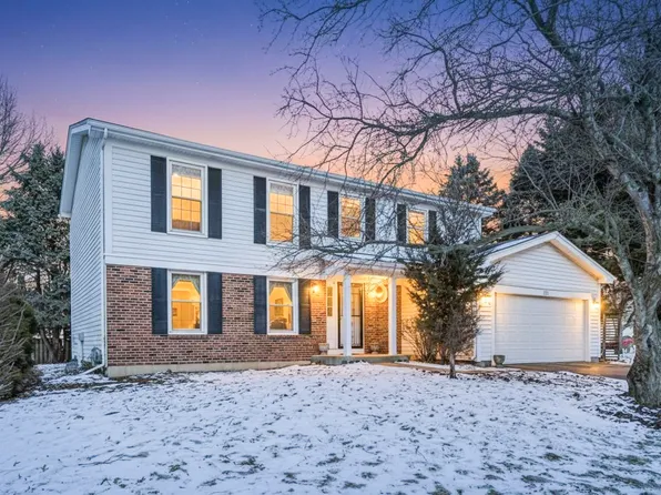 121 N Raddant Rd, Batavia, IL 60510