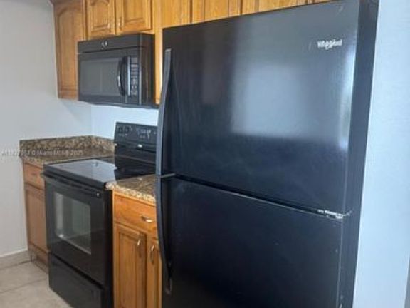 4th image of 2647 NW 25th Ave #1-507