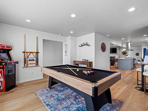 3rd image of 2644 Lakeland Dr