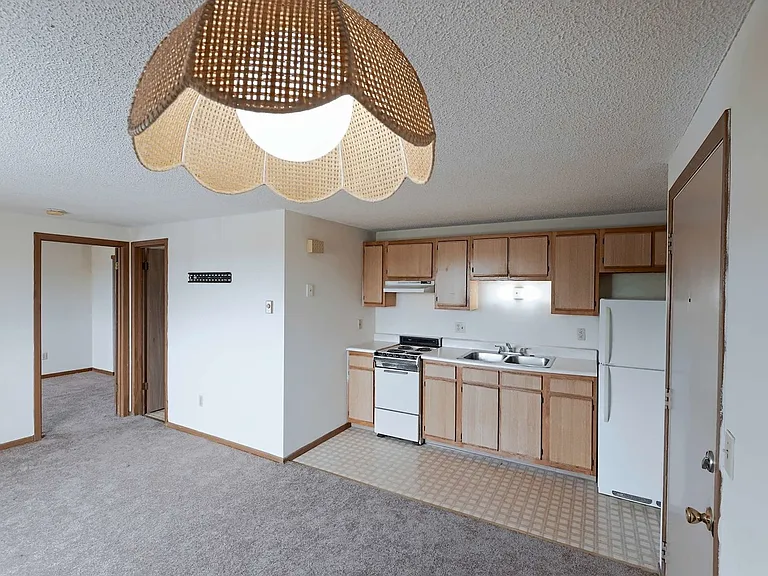 Maplewood Apartments — Photo 30