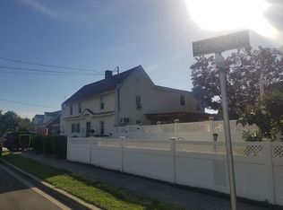 354 Emerson Pl, Valley Stream, NY 11580