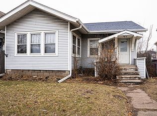 1924 11th St, Rock Island, IL 61201
