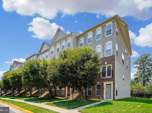 15551 John Diskin Cir, Woodbridge, VA 22191