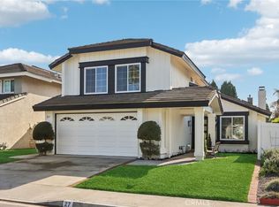 27 New Mdws, Irvine, CA 92614