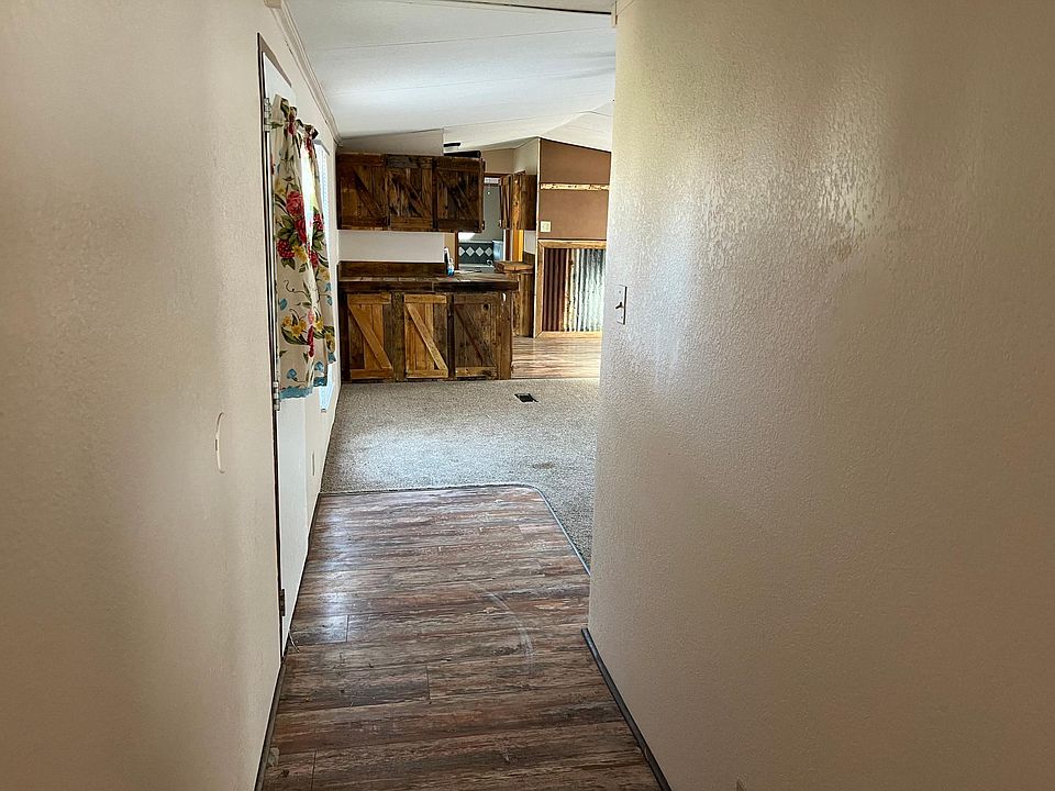 1st image of 704 SW 22nd St