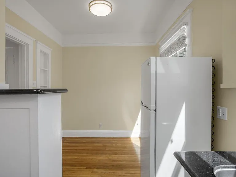 3025 Steiner St #14 — Photo 4
