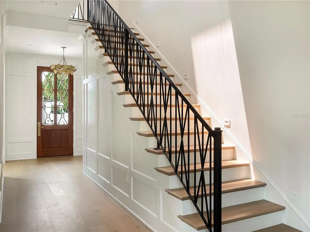 4 bed, 3.5 bath, 3553 sqft, $12,000 — Photo 4