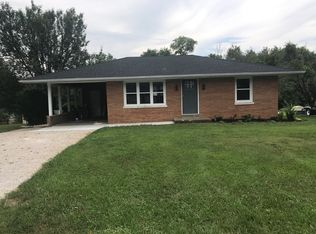 5716 Bridgeview Dr, Evansville, IN 47712