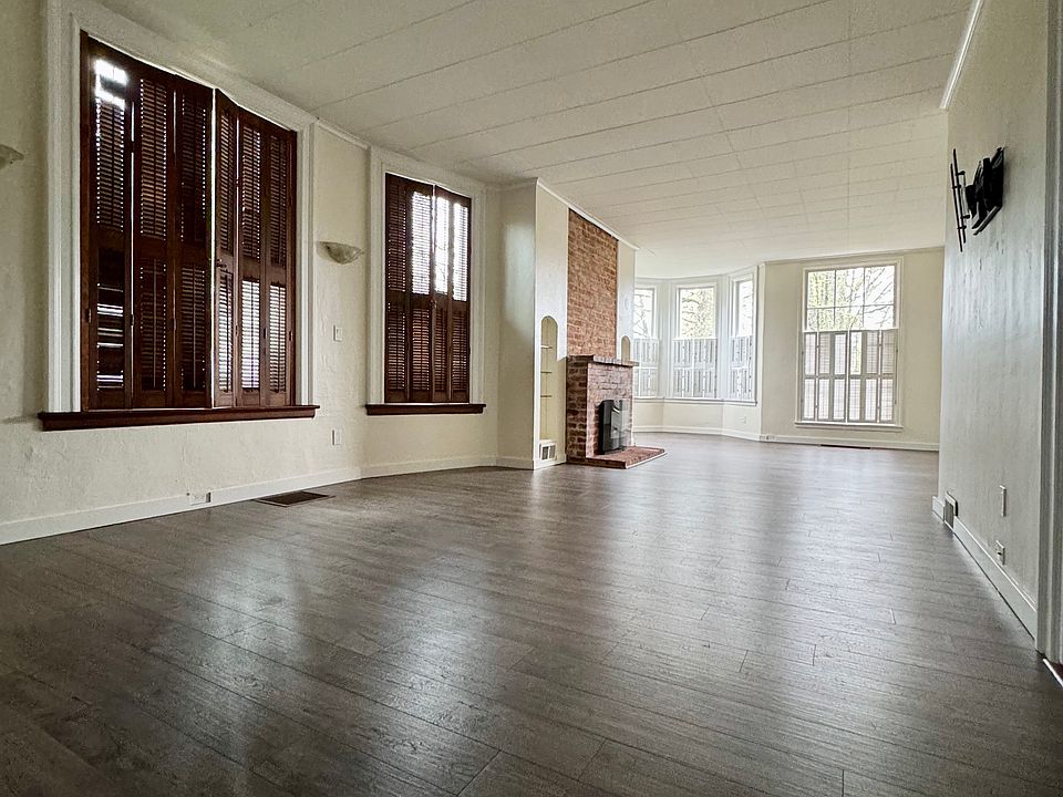1st image of 424 N Yakima Ave #1