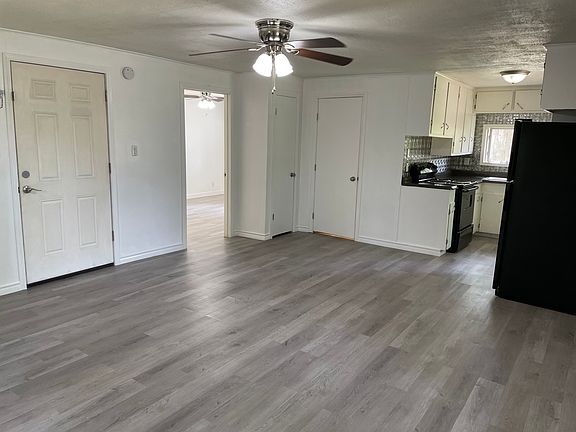 5th image of 225 Norman Dr