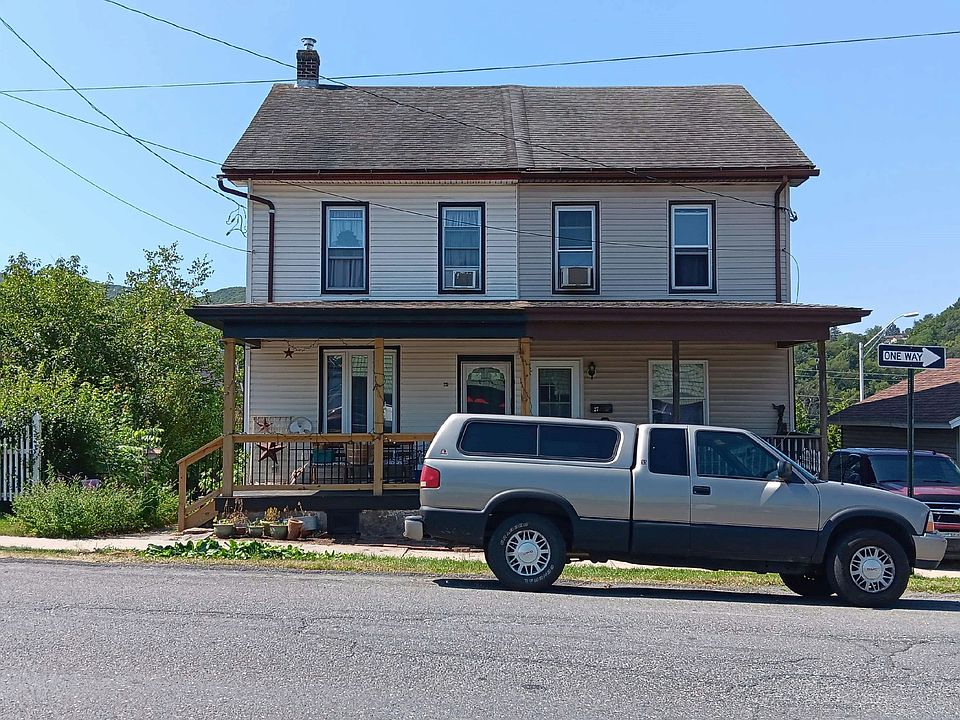 1st image of 27 W 2nd St