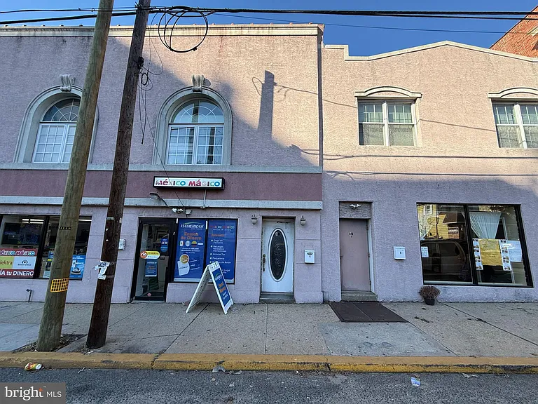 4 N Pearl St — Photo 2