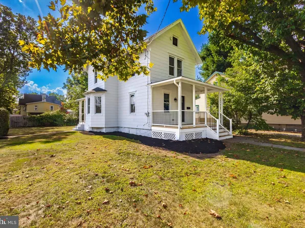735 Burlington Ave, Delanco, NJ 08075