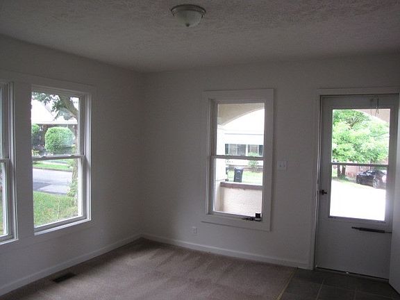 4th image of 140 Ross St