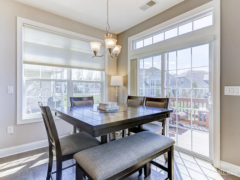6 Michelangelo Dr S — Photo 12