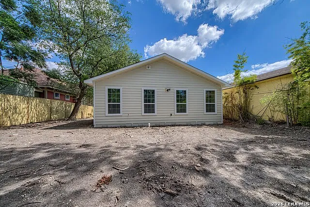 823 W French Pl — Photo 25