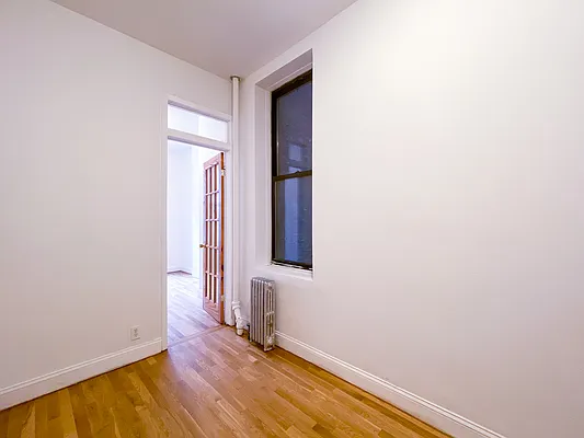 Rented by Compass | media 10