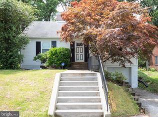 1506 Pickett Rd, Lutherville Timonium, MD 21093