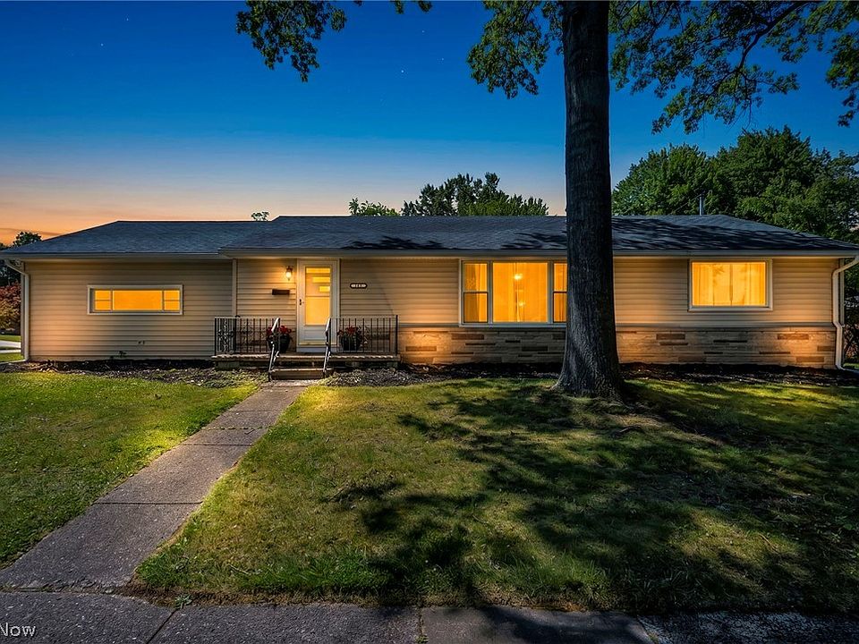 1st image of 145 Hall Dr