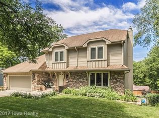 310 SW 42nd St, Des Moines, IA 50312