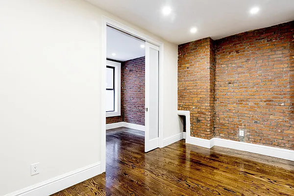 Rented by Town Residential | media 36