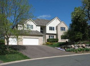 11635 Raspberry Hill Rd, Eden Prairie, MN 55344
