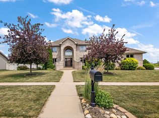 1920 Summerfield Ln, Bourbonnais, IL
