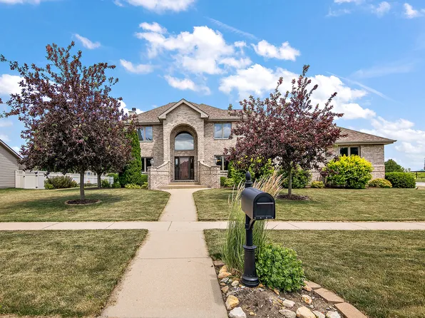 1920 Summerfield Ln, Bourbonnais, IL 60914