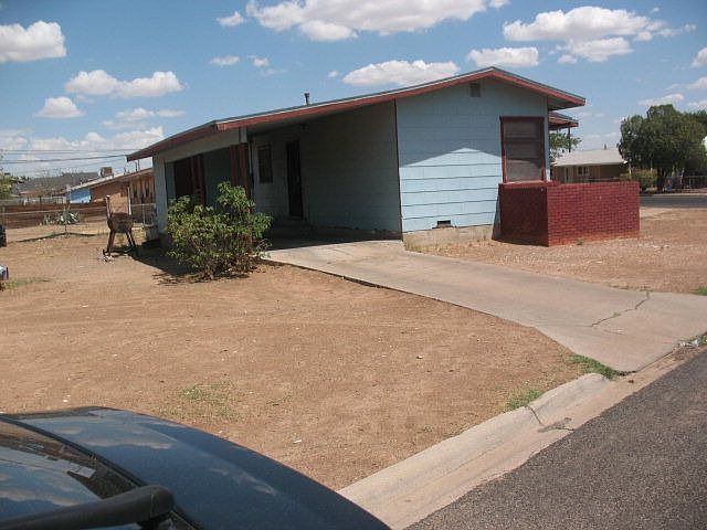 2nd image of 401 Pecos St