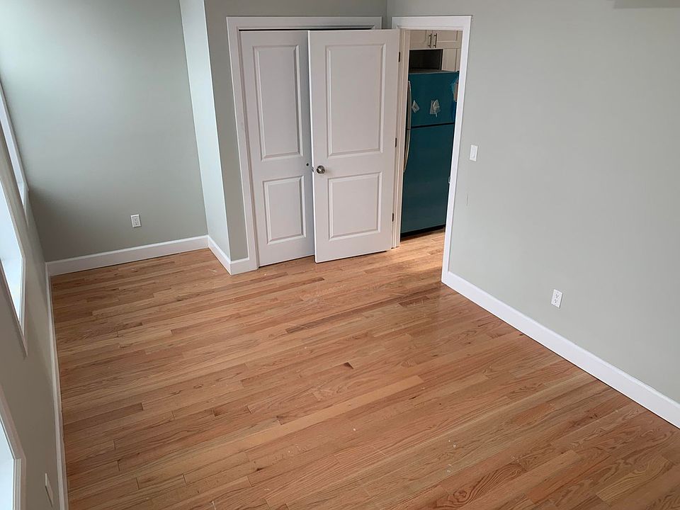 1st image of 531 Clinton Ave Unit 1