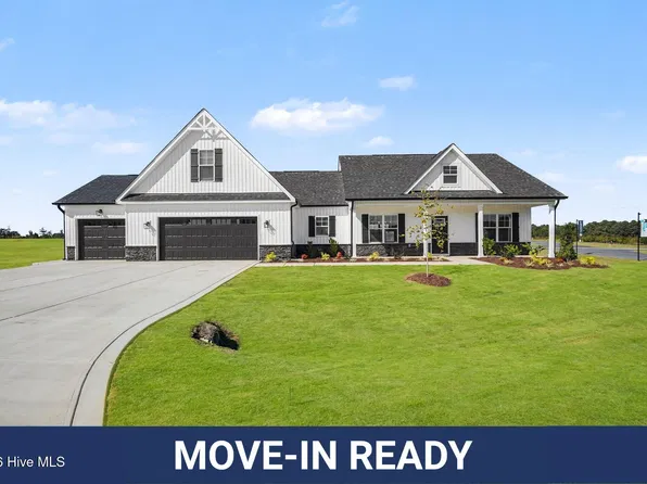 22 Grady Farm Way, Benson, NC 27504