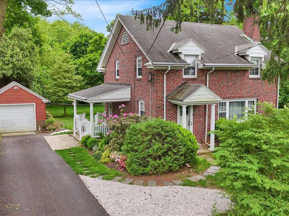 842 Beach St, Laureldale, PA 19605