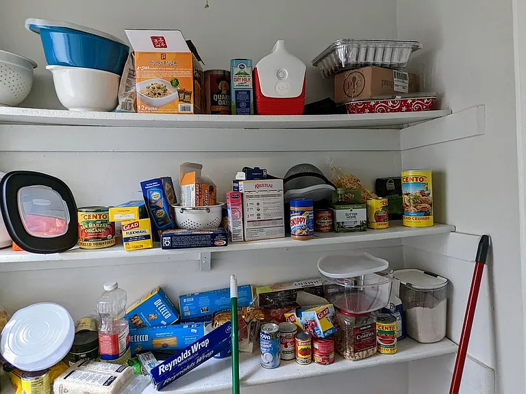 1948 1/2 N Spaulding Ave #2A — Photo 4