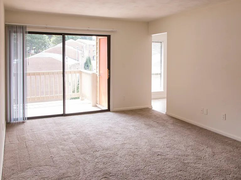 Princeton Circle West Apartments — Photo 132