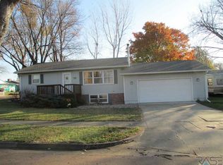 408 N Stewart Dr, Sioux Falls, SD 57103