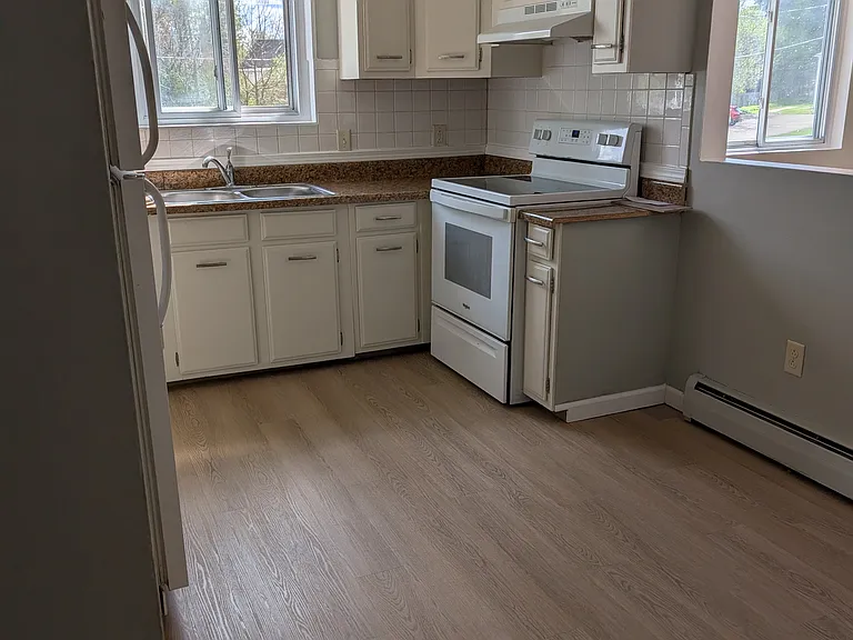 Kitchen from entry