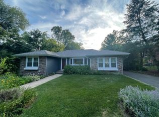 5708 Western Ave, Clarendon Hills, IL 60514