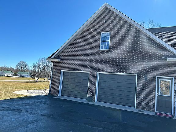 2nd image of 714 Pow Camp Rd