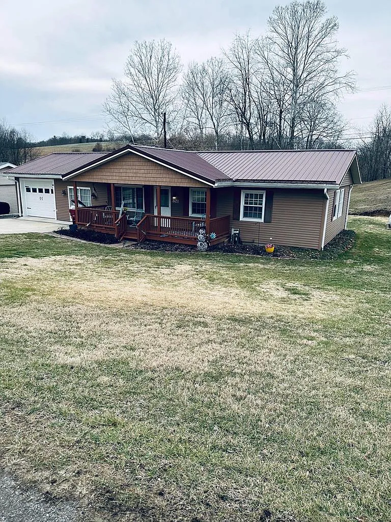 821 Kittle Rd photo 1