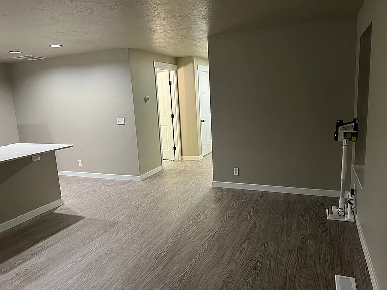 161 Delta Ct NE — Photo 11